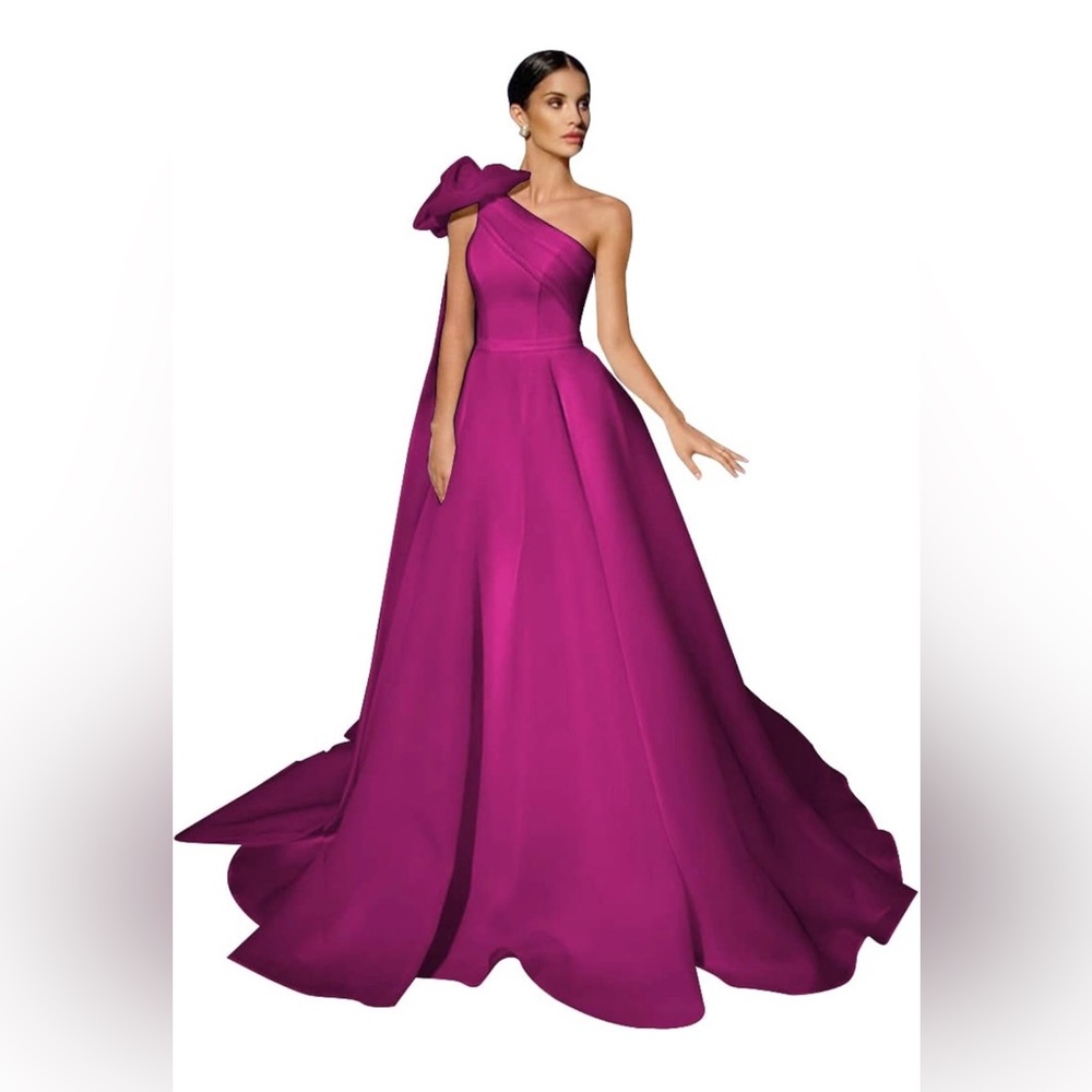 One-Shoulder Fuchsia Evening Gown with Bow Accent